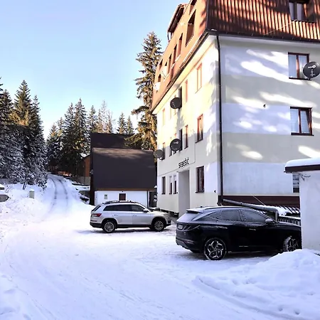 Rajan Διαμέρισμα *